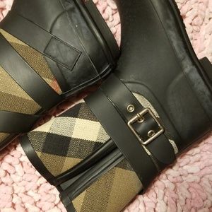 burberry rain boots